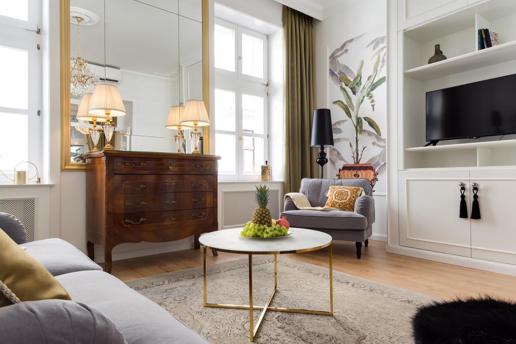 Chestnut & Eliza Suites บูดาเปสต์ ภายนอก รูปภาพ