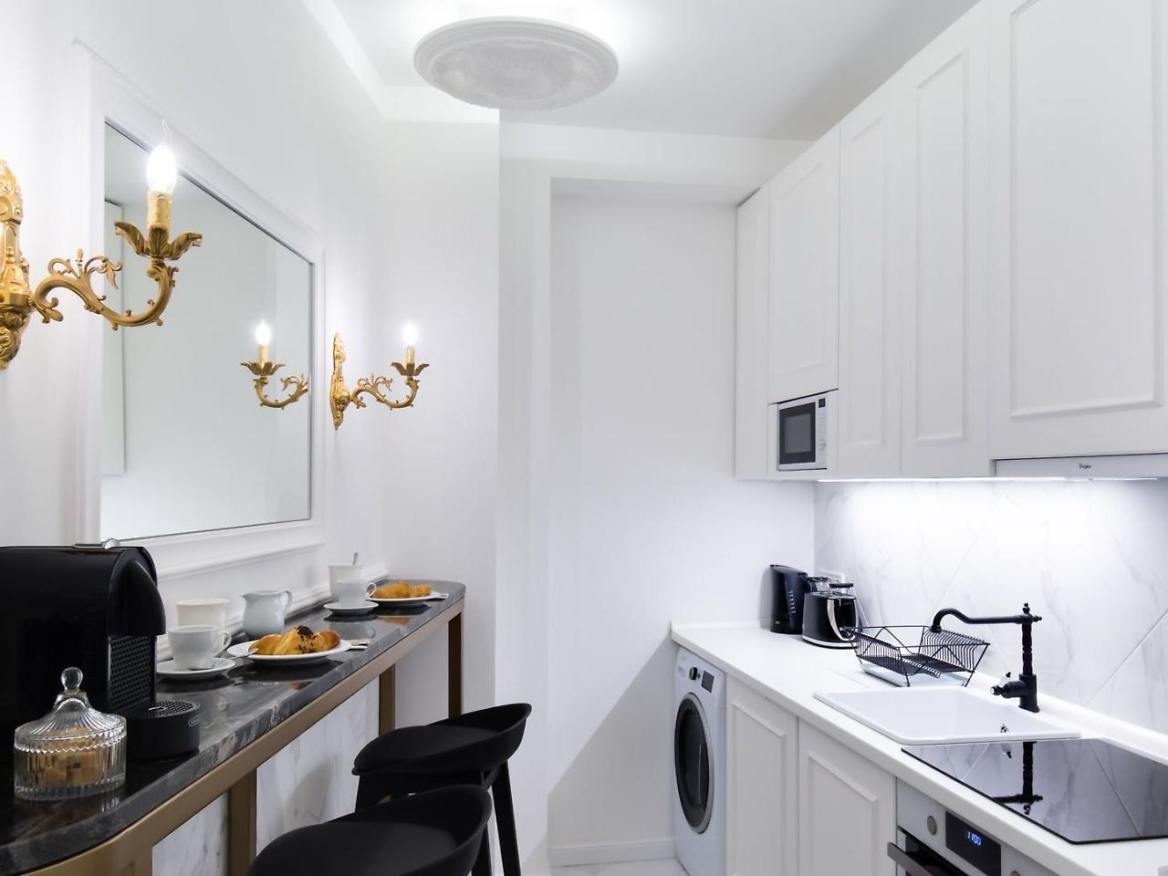 Chestnut & Eliza Suites บูดาเปสต์ ภายนอก รูปภาพ